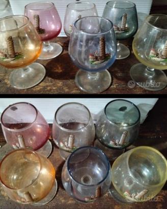 Bicchieri varie tipologie.