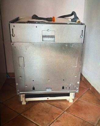 Lavastoviglie (prezzo trattabile)