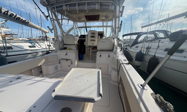 Grady-White Express 305