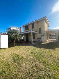 Villasimius Villa a 200mt Spiaggia Campulongu