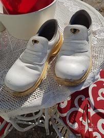 scarpe bianche antinfortunistiche x macellai ecc.