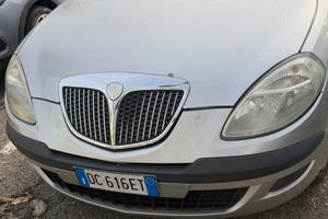 Lancia y 2006