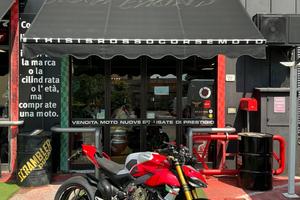 Ducati Streetfighter V4S