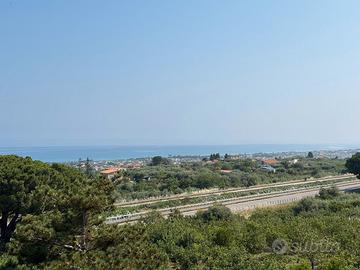 Villa con ampio giardino Panoramica