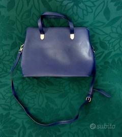 Borsa a spalla con tracolla regolabile Carpisa