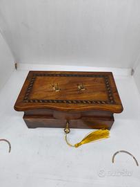 Cofanetto Portaoggetti  Sorrentino intarsiato 