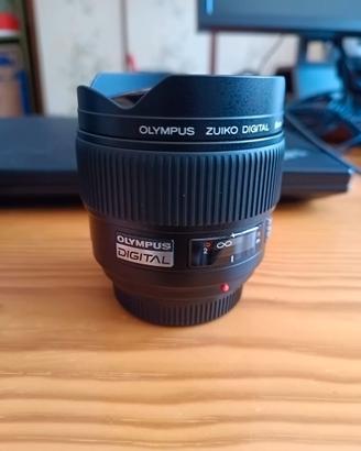 Olympus Zuiko Digital 8mm f3.5 Fisheye Four Thirds