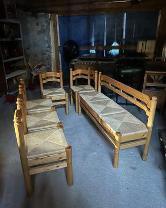 Panca e sedie impagliate