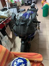 Yamaha YZF-R1 2021