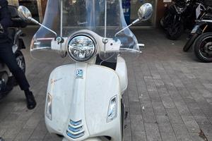 Piaggio Vespa 300 GTS 2019 EUROSCOOTER ESAMINO per