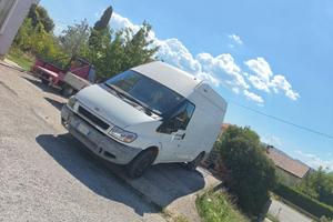 Camion Ford transit