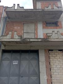Appartamento da ristrutturare con garage