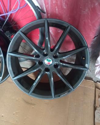 cerchi in lega 19 alfa Romeo Stelvio