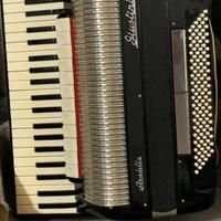 Fisarmonica professionale Giustini con cassotto