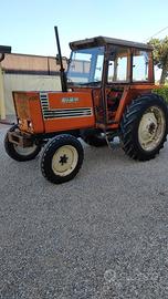 Trattore fiat 780 cabinato torincab
