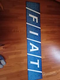 Insegna pubblicitaria FIAT