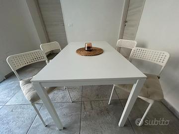 Tavolo + 4 sedie IKEA