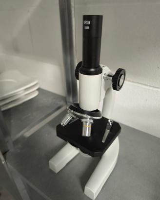 Microscopio ottico professionale 