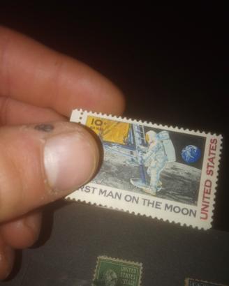 francobollo First man on the moon