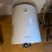 Scaldabagno gas metano boiler Ariston B11 BS