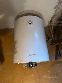 Scaldabagno gas metano boiler Ariston B11 BS