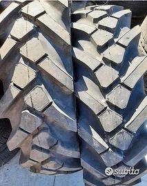 Coppia di pneumatici nuovi 10,5 20 bkt