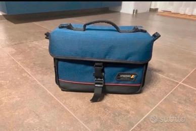 Borsa antiurto polifunzionale con divisori mobili