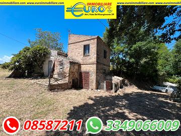 Casa singola con vista mare e monti