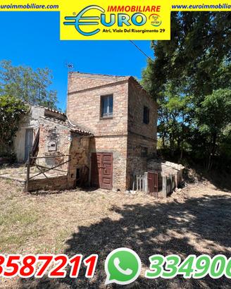 Casa singola con vista mare e monti