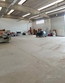 Fronte SS554 Capannone Selargius