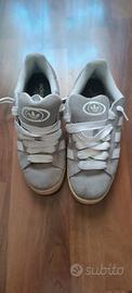 Adidas campus colore grigio