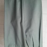 Pantaloni verdi taglia 50