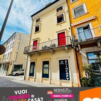 Luminoso appartamento in centro storico