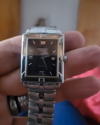 orologio al quarzo 