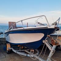barca a motore