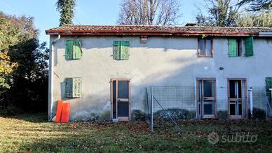 VILLA SINGOLA A PAESE