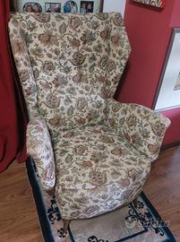 Poltrona vintage anni ’50/’60 stile wingback 