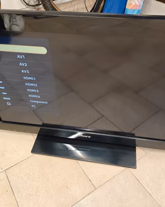 TV LCD Sony Bravia KDL-32BX400 - 32" - Funzionante
