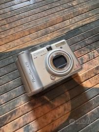 Fotocamera Canon PowerShot A75 non testata