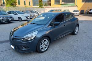 Renault Clio dCi 8V 75 CV 5 porte Duel