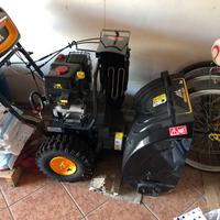 Spazzaneve a motore nuovo Mc cullock