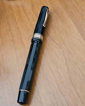 Omas Arte Italiana 557-F stilografica