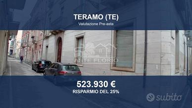 Immobile in asta di 988 m² a Teramo