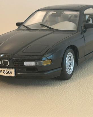 BMW 850I 1/18