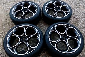 Cerchi e gomme nuove 19 originali alfa romeo