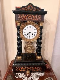 Orologi da tavolo e da parete stile classico