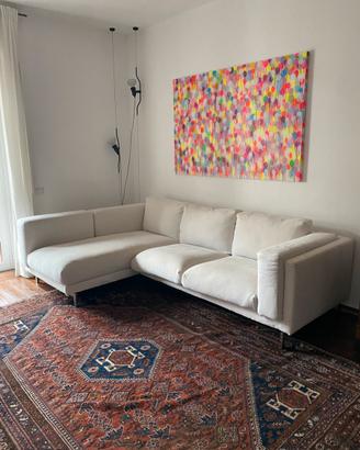 Divano Nockeby con chaise-longue bianco/crema