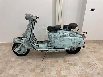 Lambretta LI125 4 serie del 1970 conservata