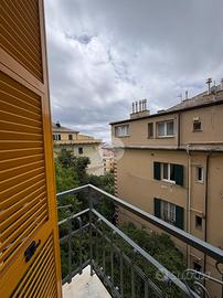5 LOCALI A GENOVA