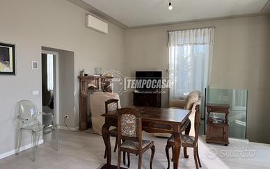 Prestigiosa residenza con giardino privato